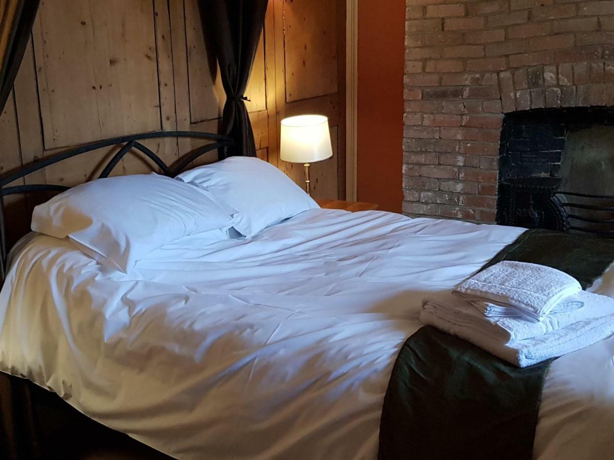 The Angel Inn Hindon ภายนอก รูปภาพ