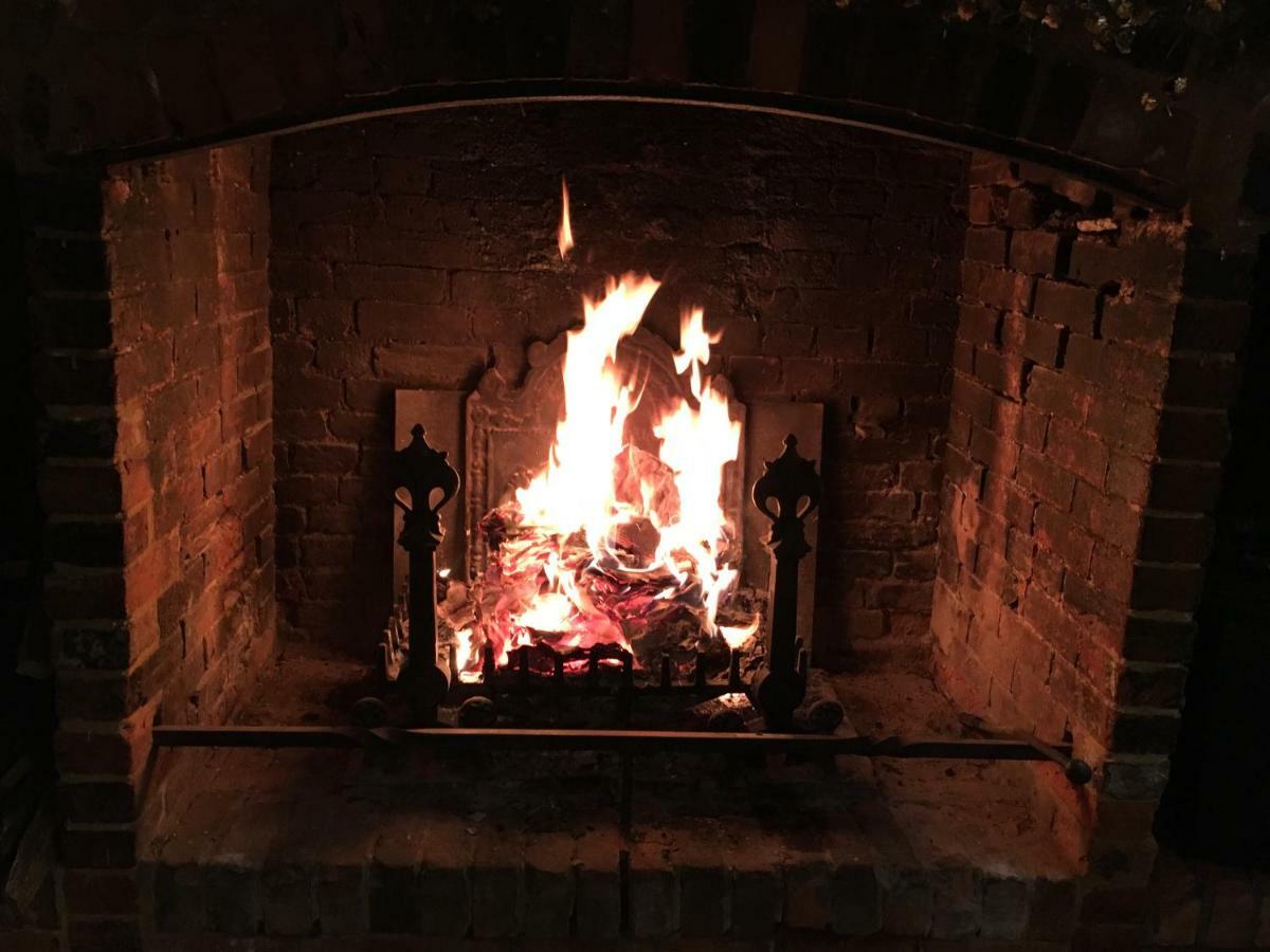 The Angel Inn Hindon ภายนอก รูปภาพ